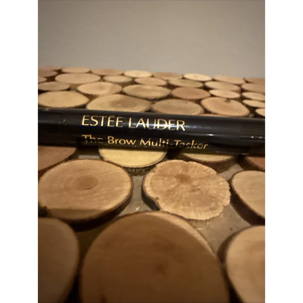 ESTEE LAUDER The Brow Multi-Tasker 3-in-1 Pencil Powder 04 Dark Brunette‎ DEMO